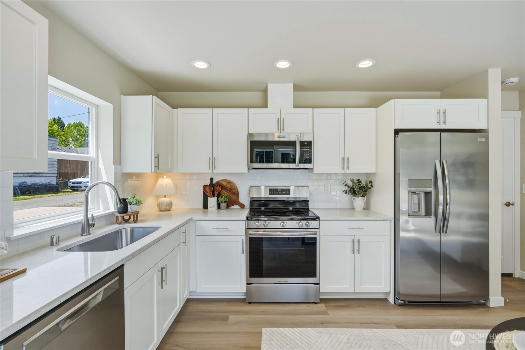 1711 12th Street B Property Photo 5