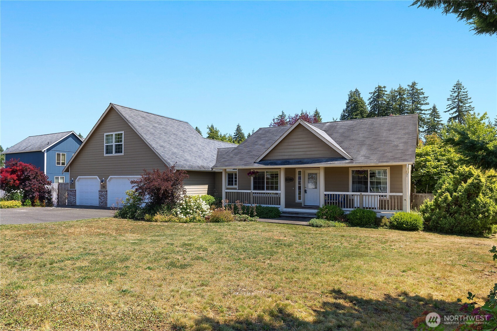 119 Summit Loop Property Photo 1
