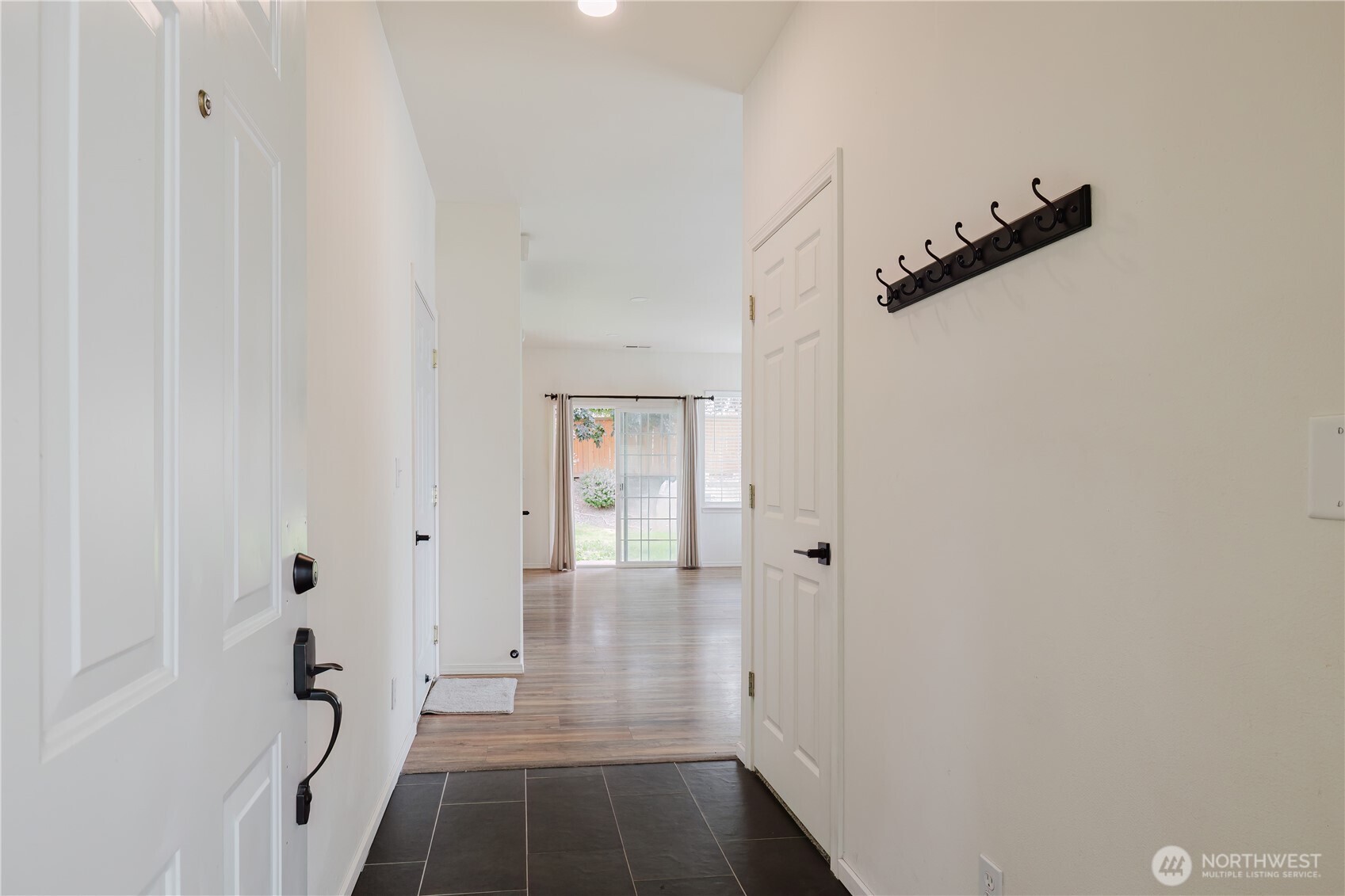 2759 Diamond Loop 3a Property Photo 6
