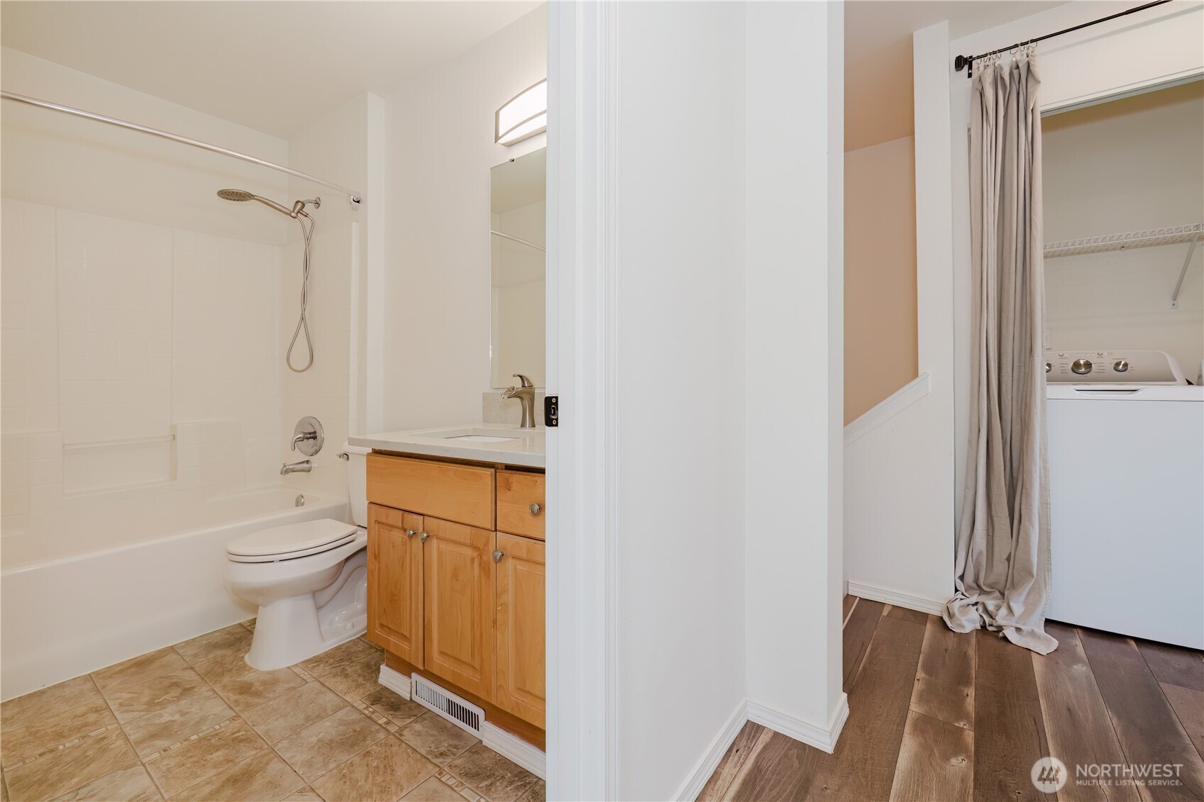 2759 Diamond Loop 3a Property Photo 25