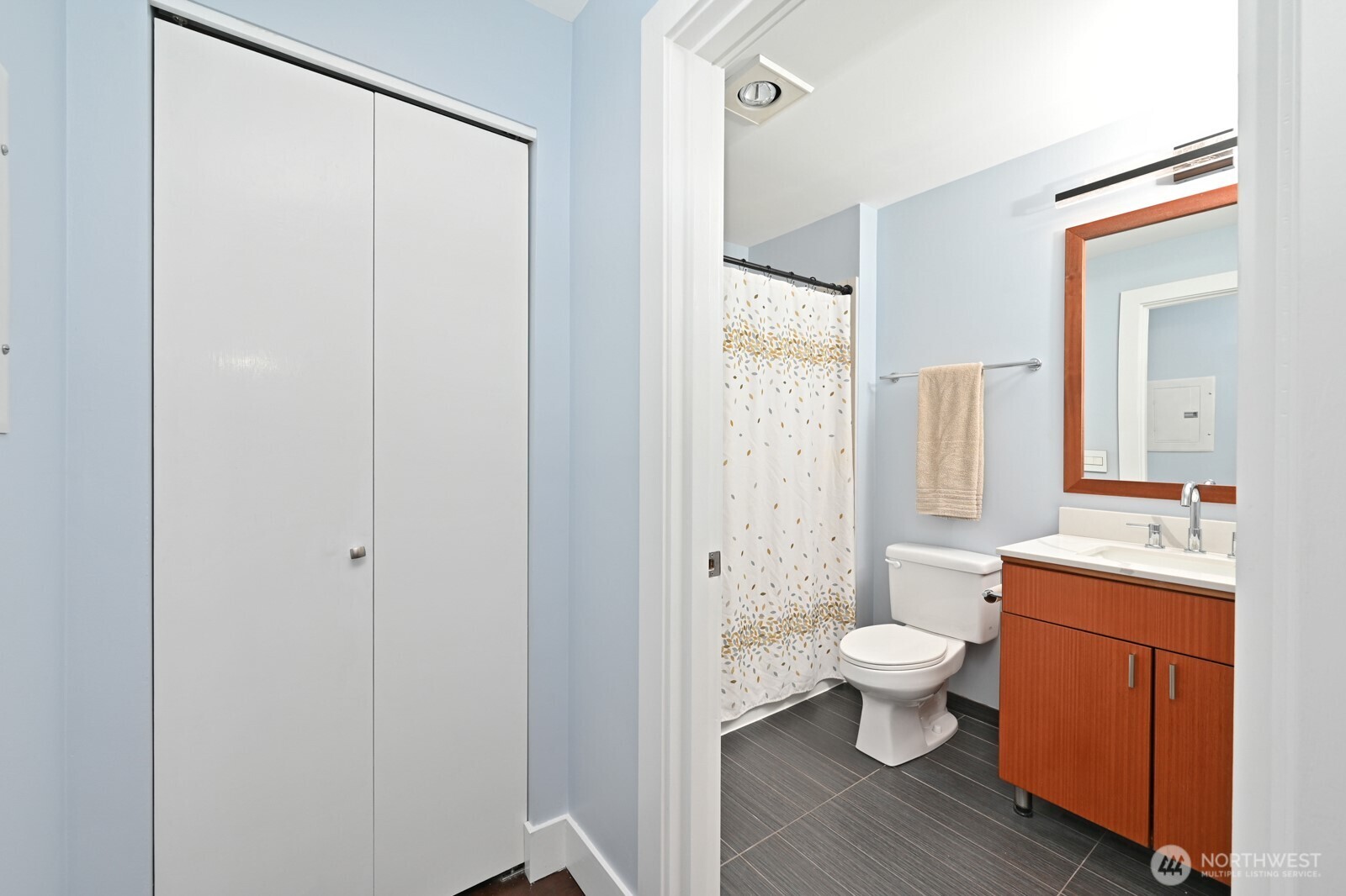 1711 E Olive Way 305 Property Photo 19