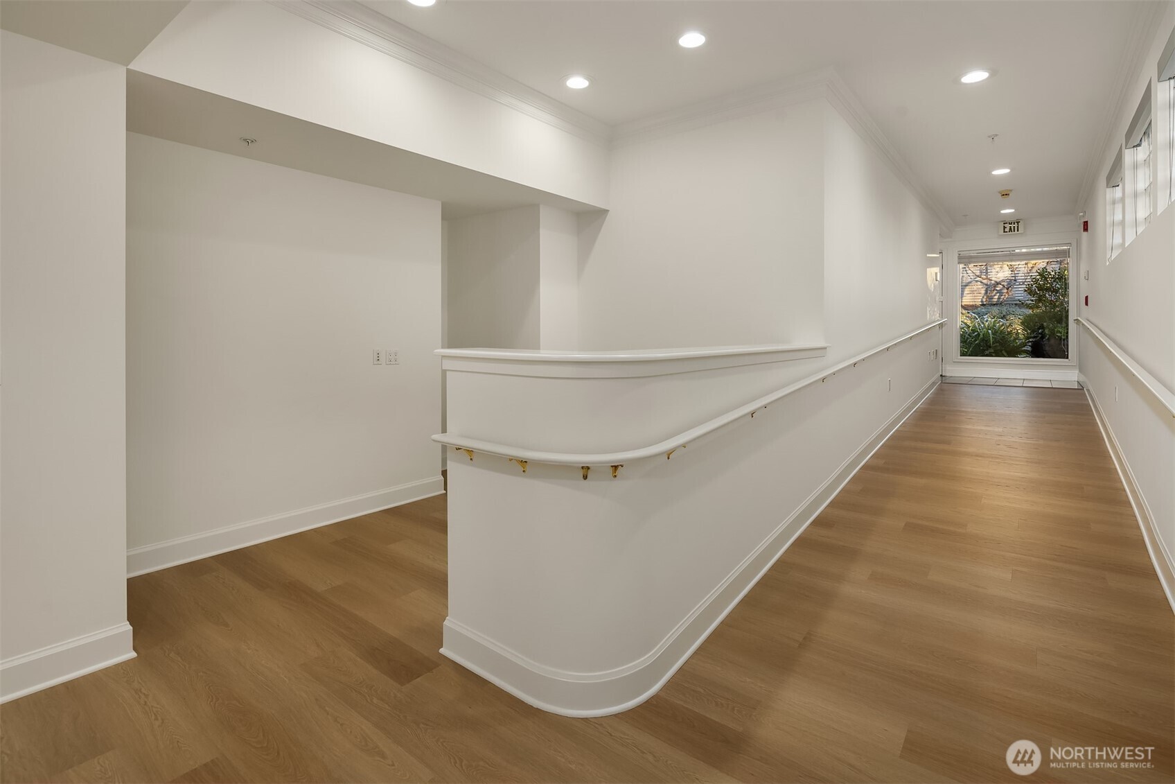 7 10th Avenue Property Photo 31
