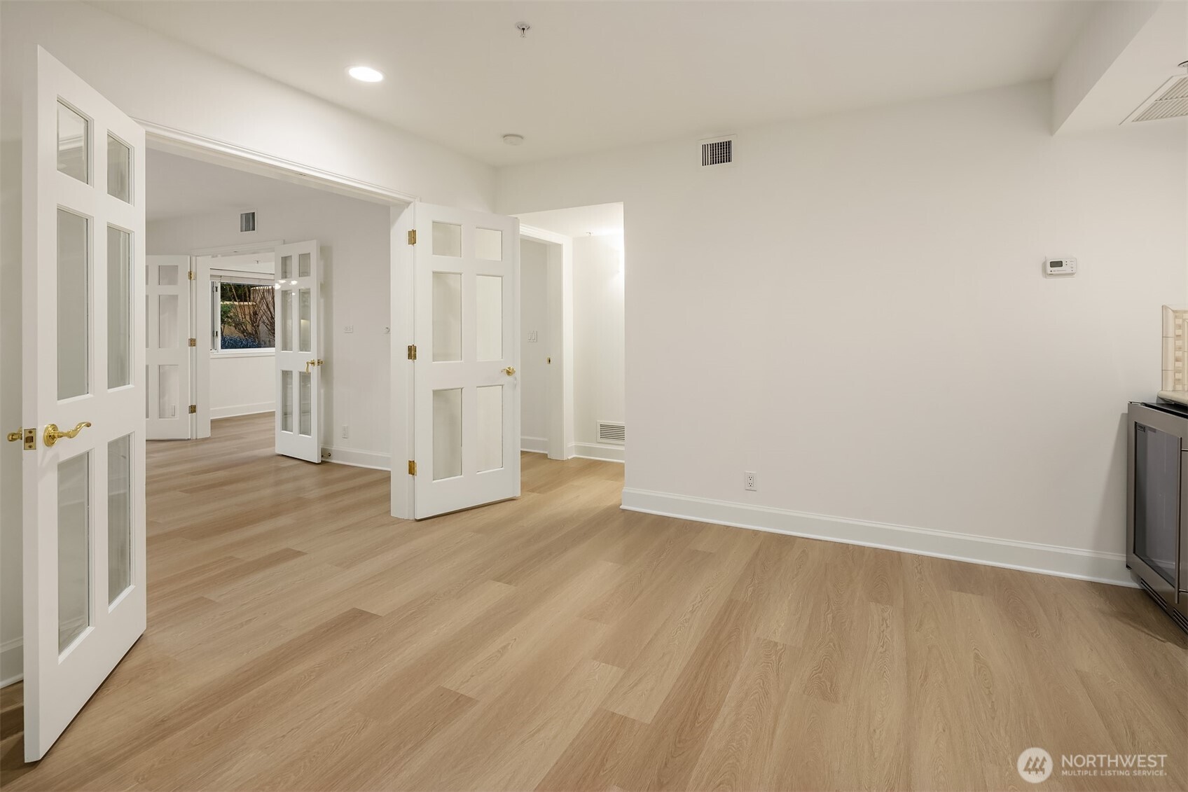 7 10th Avenue Property Photo 35