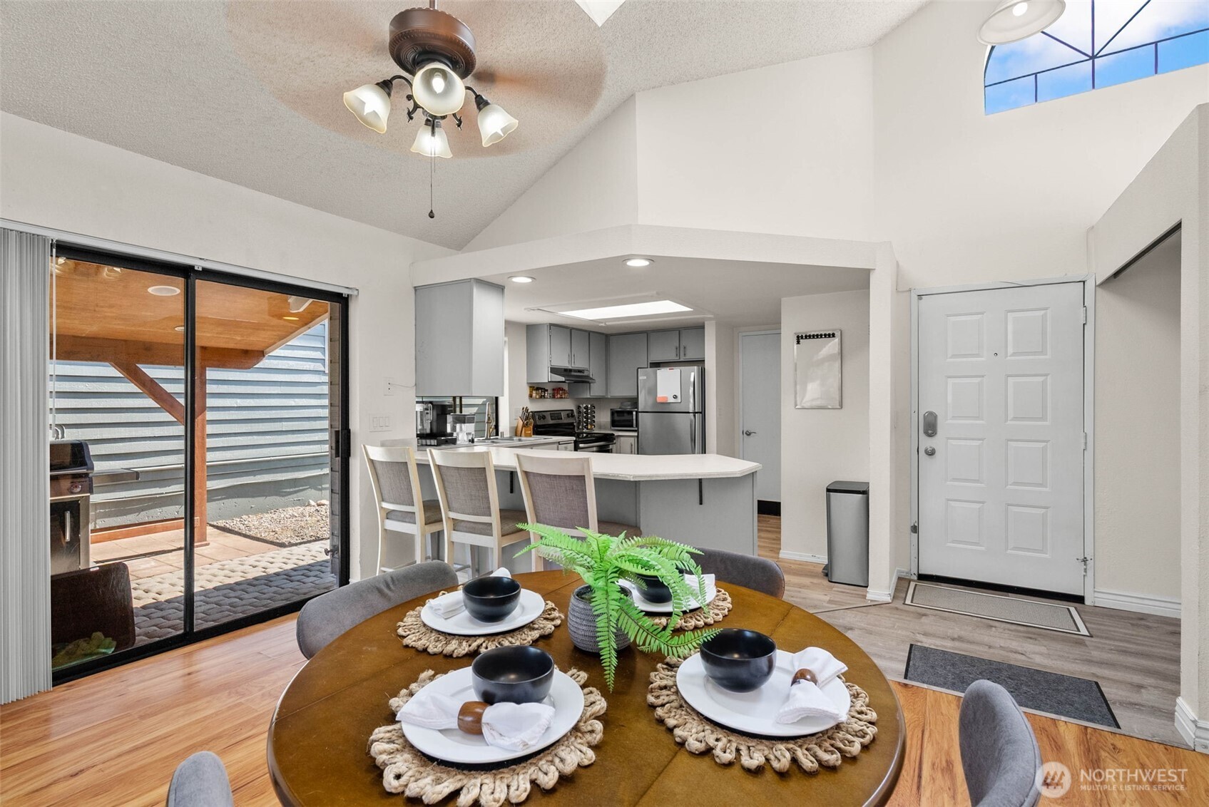 7612 Colony Court Property Photo 13