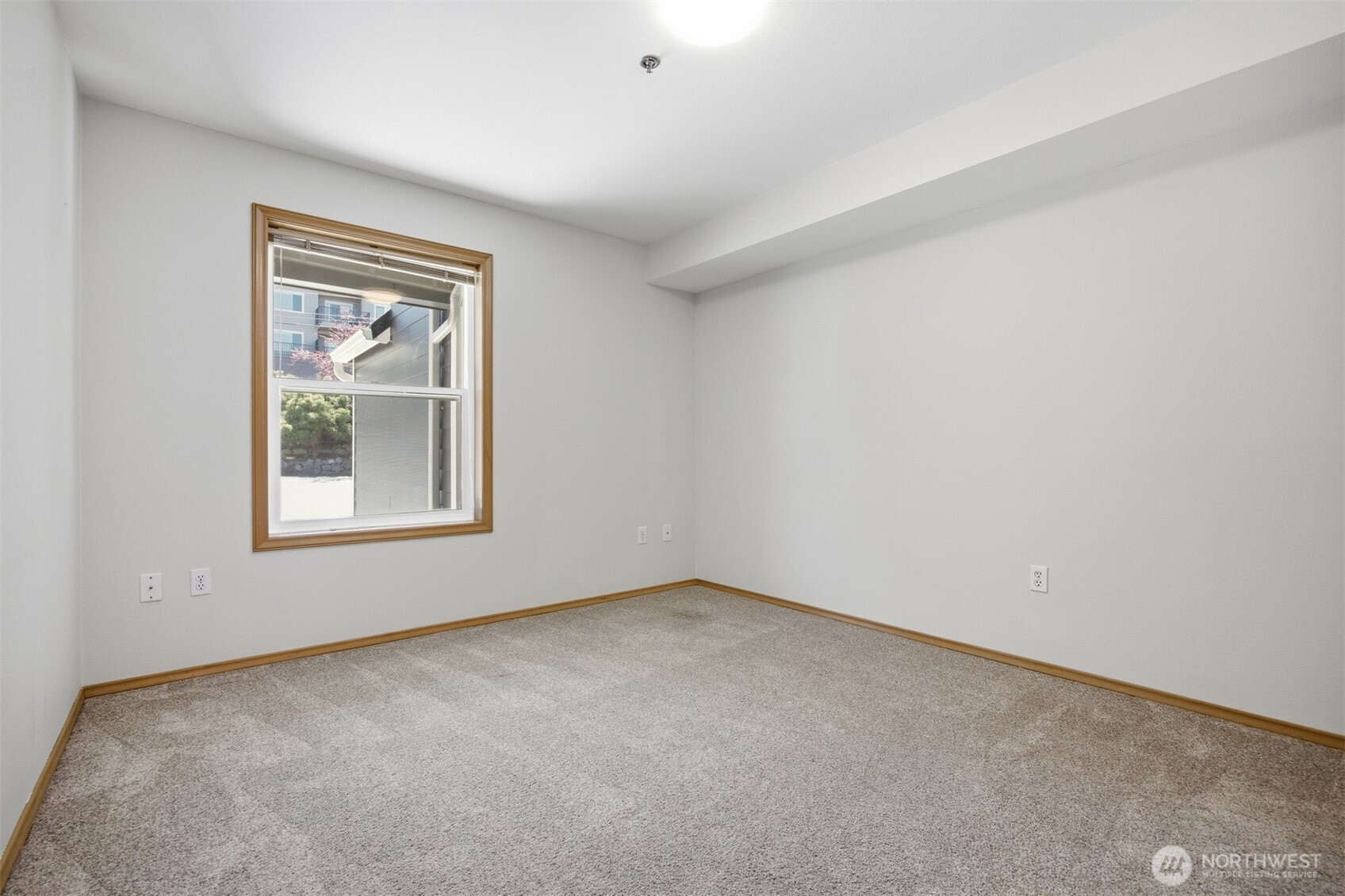 705 N State Street 102 Property Photo 31