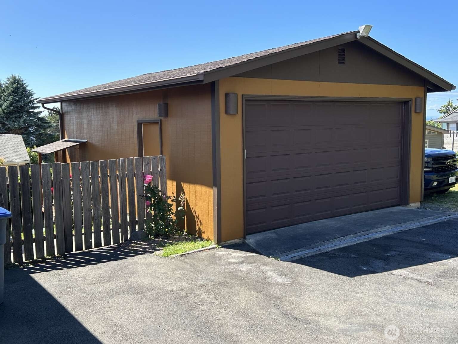 31 N Rhododendron Drive Property Photo 23