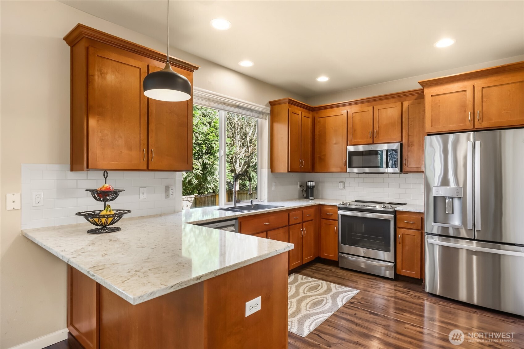 3711 Santis Loop Property Photo 8