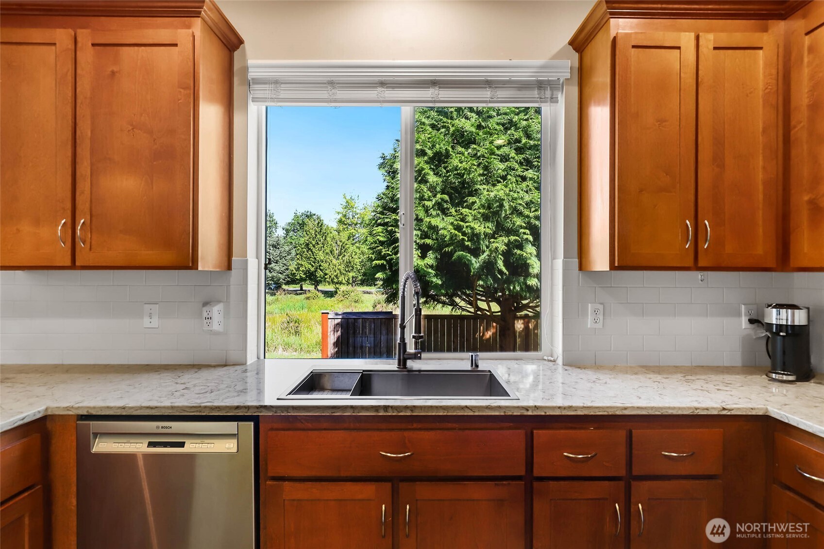 3711 Santis Loop Property Photo 10
