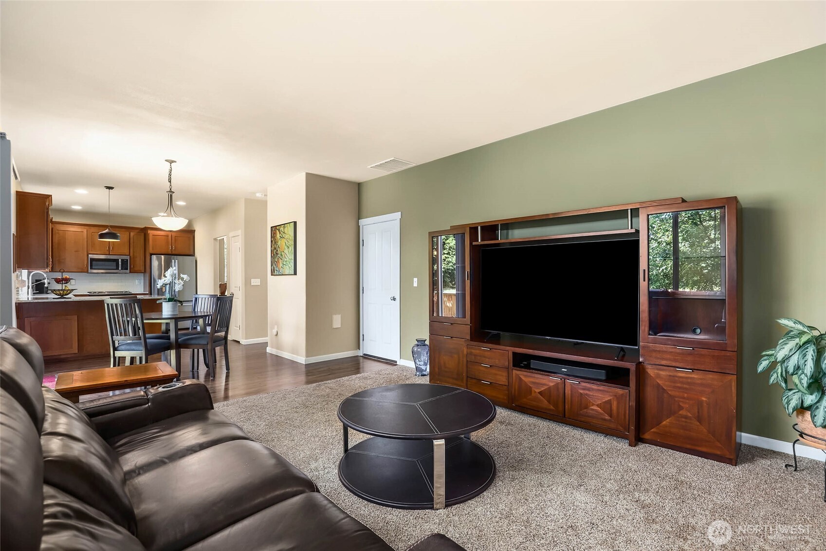 3711 Santis Loop Property Photo 13