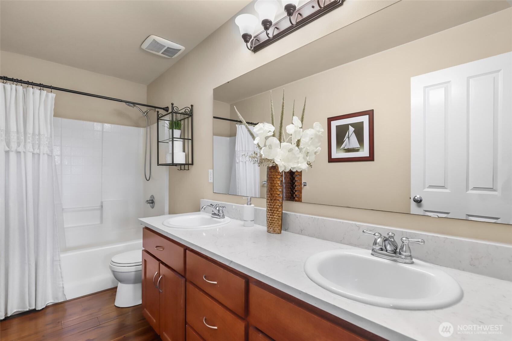 3711 Santis Loop Property Photo 24