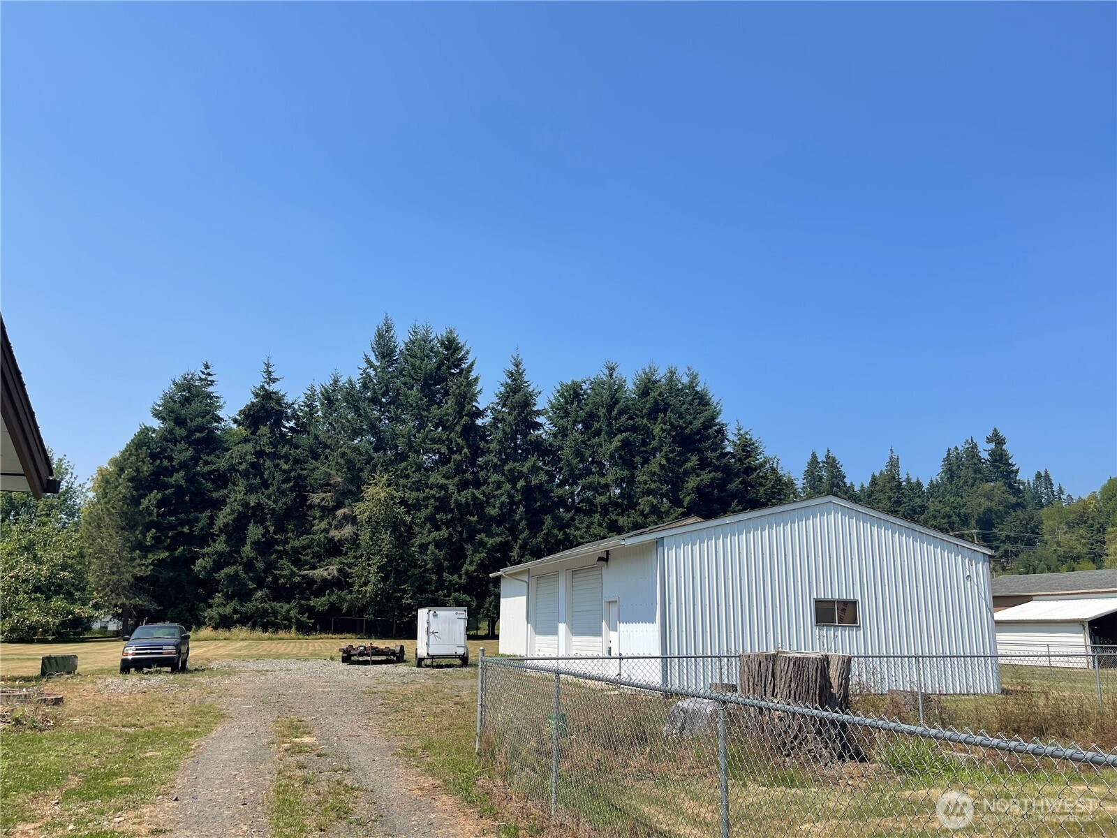 2639 48th Avenue Property Photo 6
