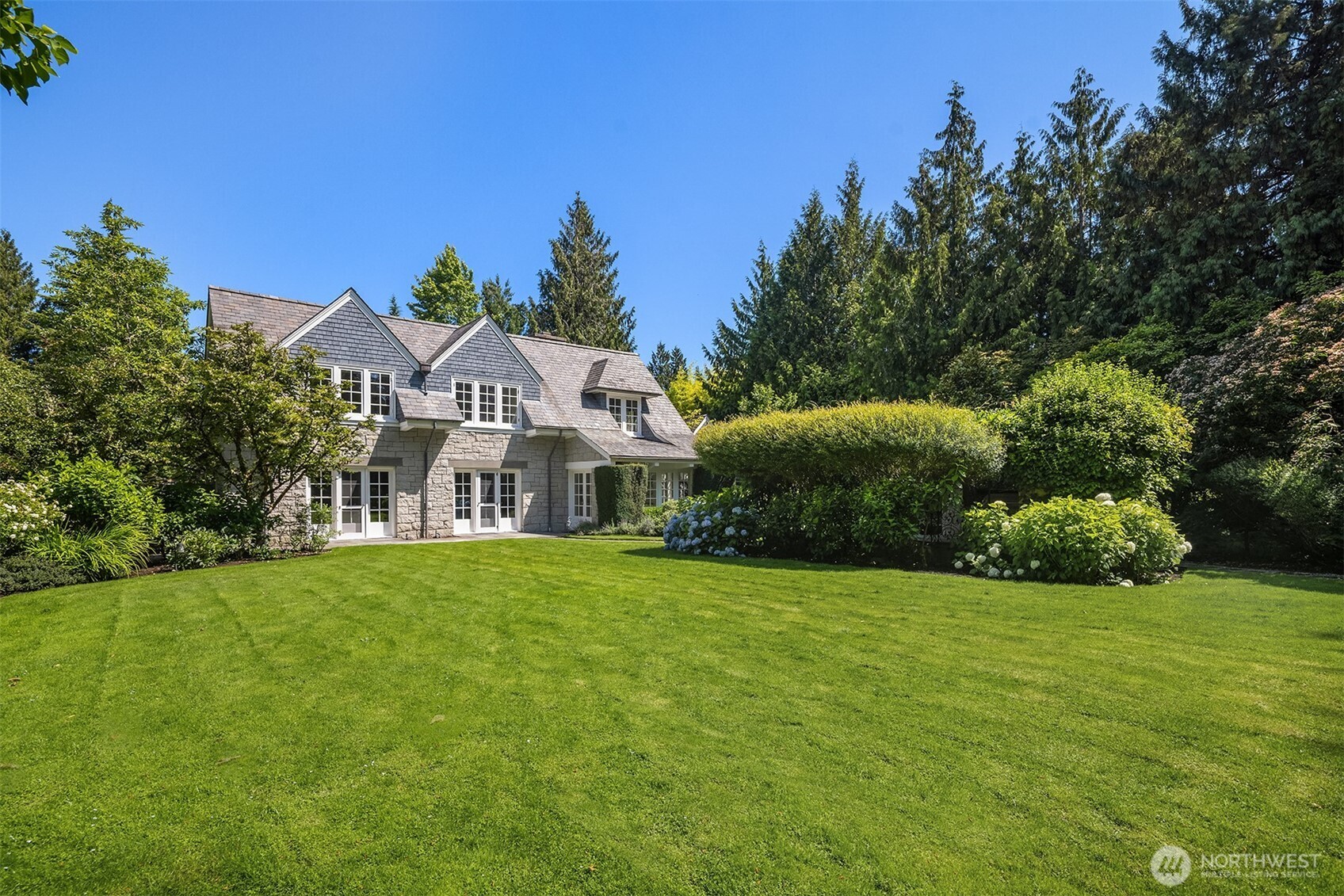 8106 Overlake Drive Property Photo 26