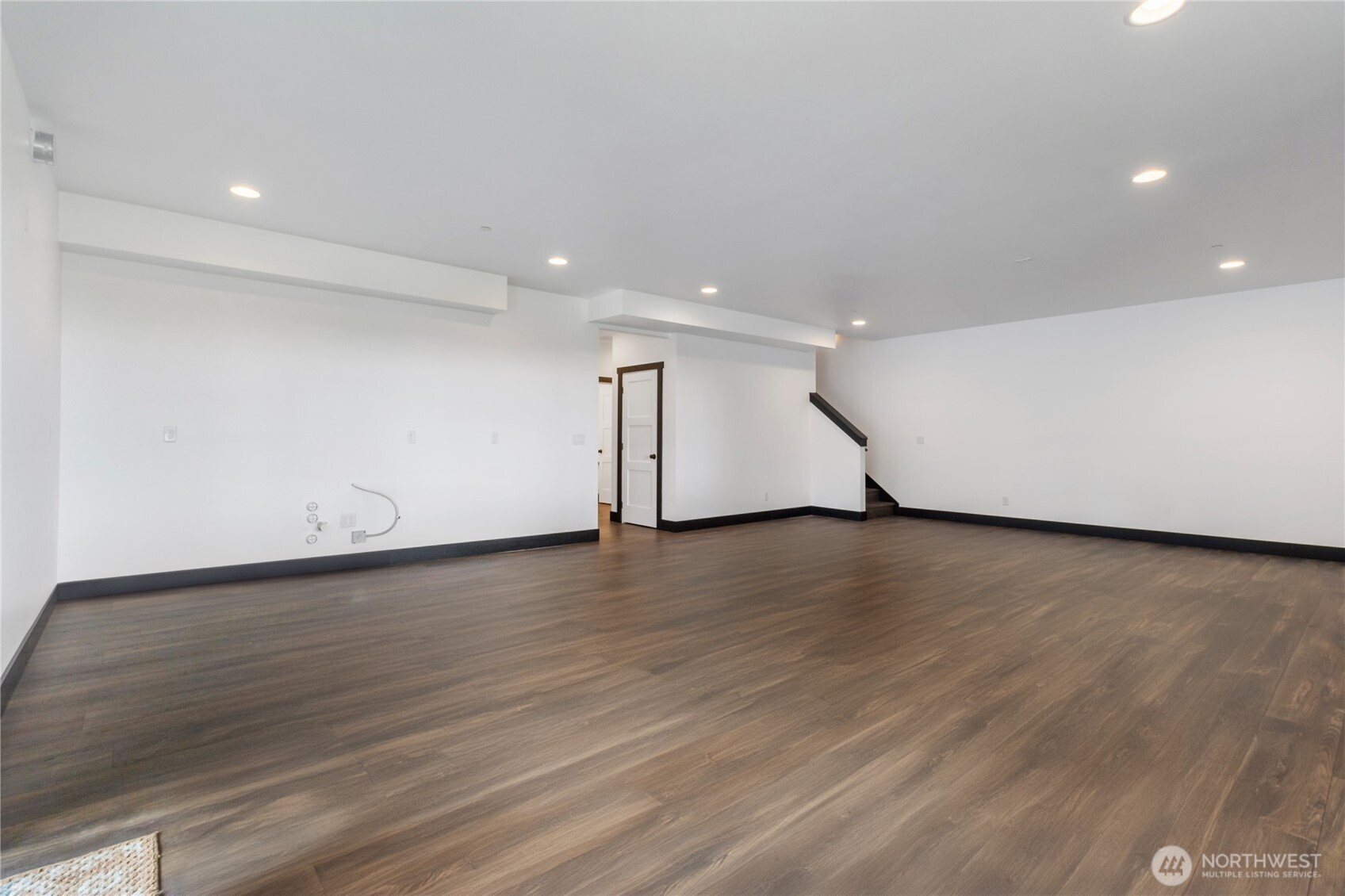 38922 Madrona Drive Property Photo 25