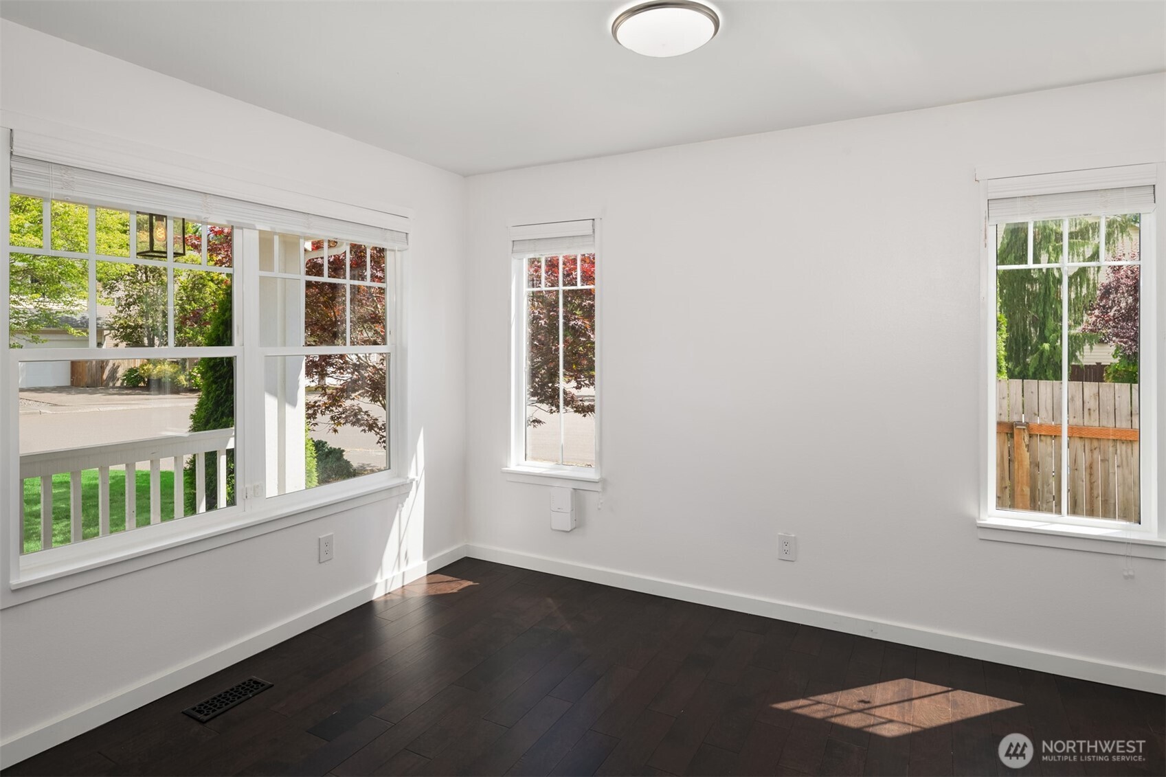 4830 149th Place Property Photo 6