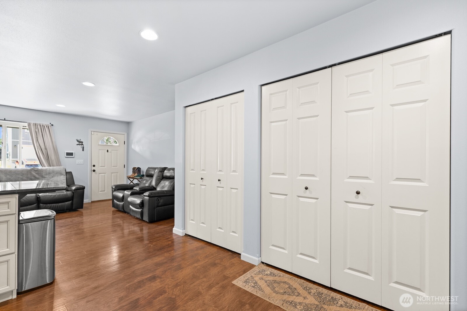 100 Ne Galley Way Property Photo 7
