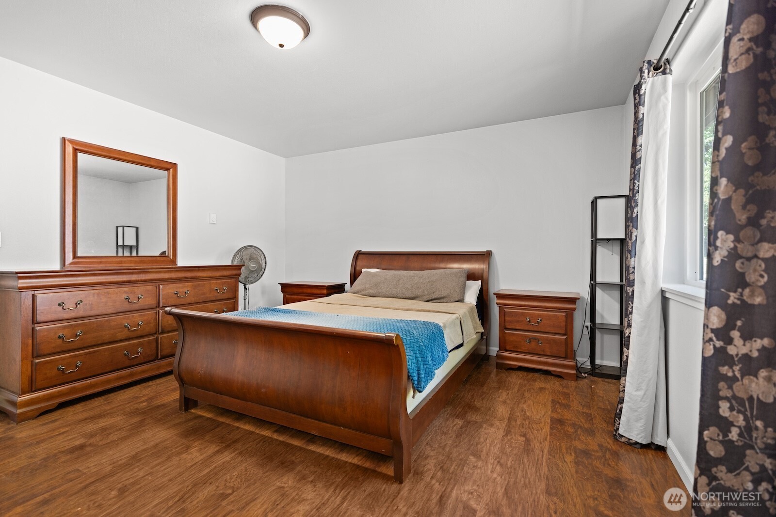 100 Ne Galley Way Property Photo 10