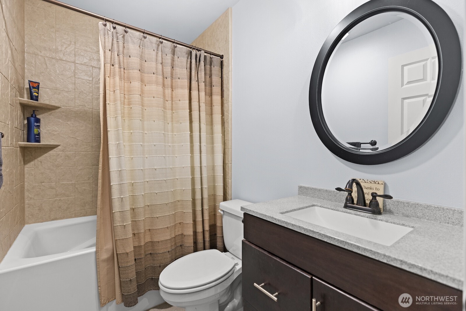 100 Ne Galley Way Property Photo 12