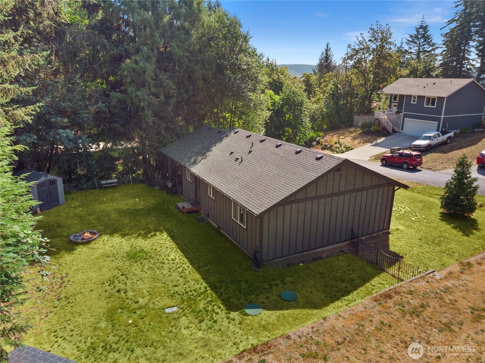 100 Ne Galley Way Property Photo 16