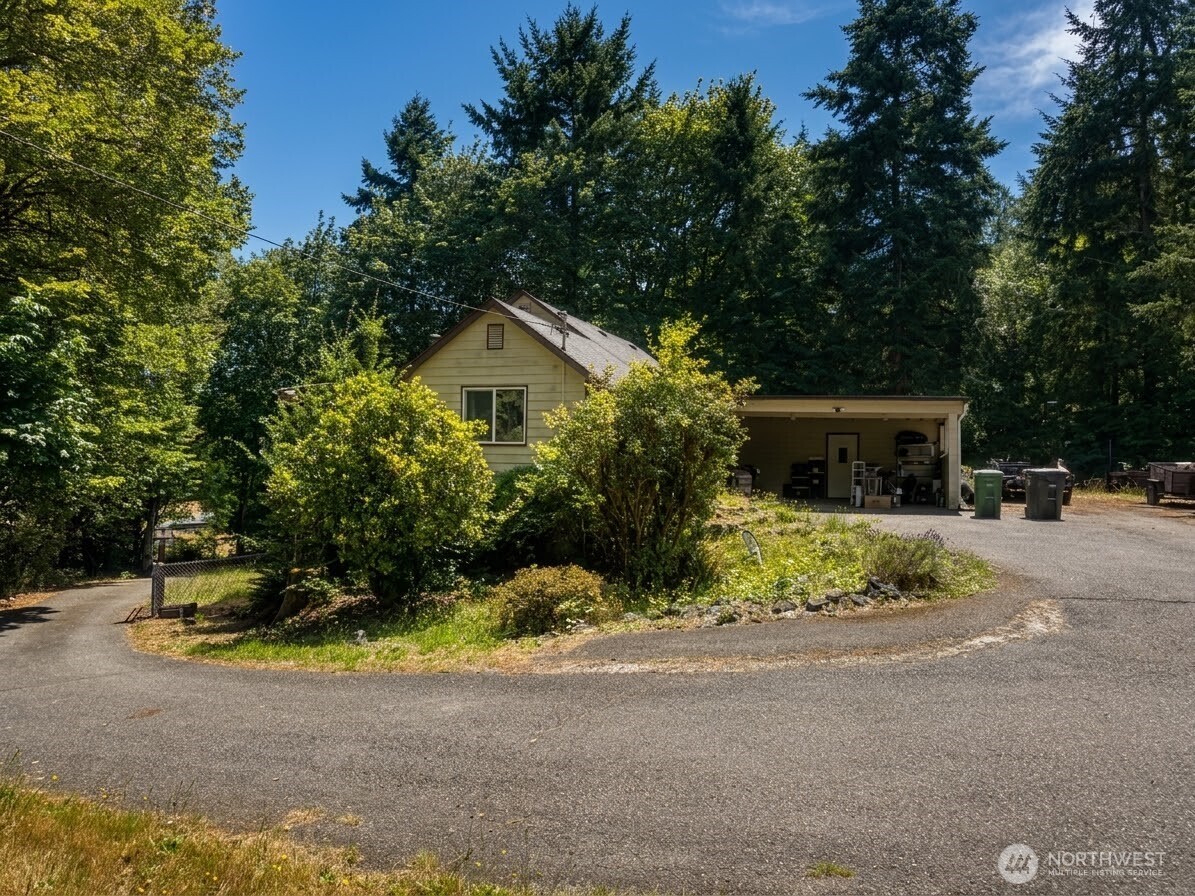 991 E North Bay Road Property Photo 2