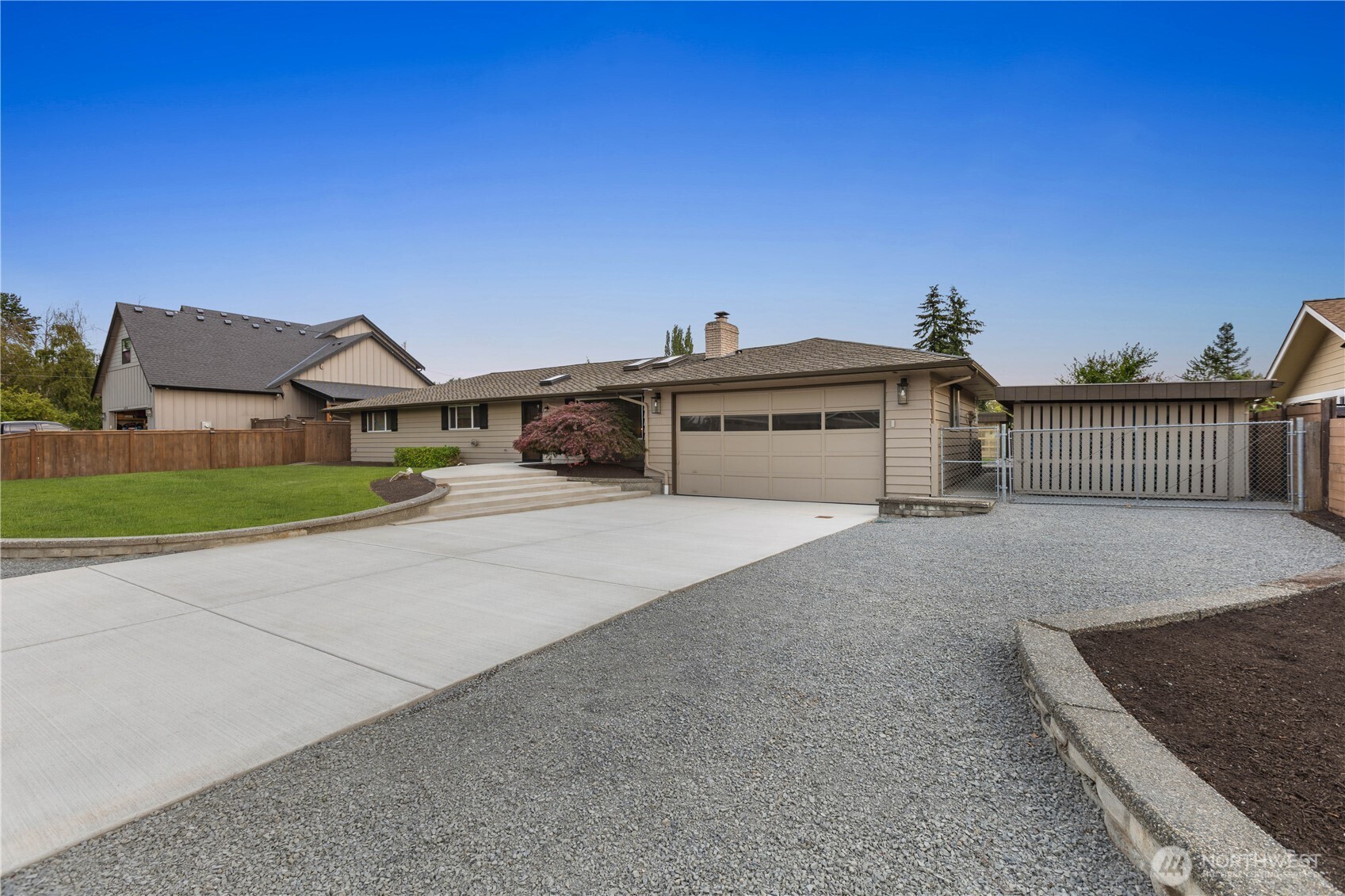 5614 66th Place Property Photo 4