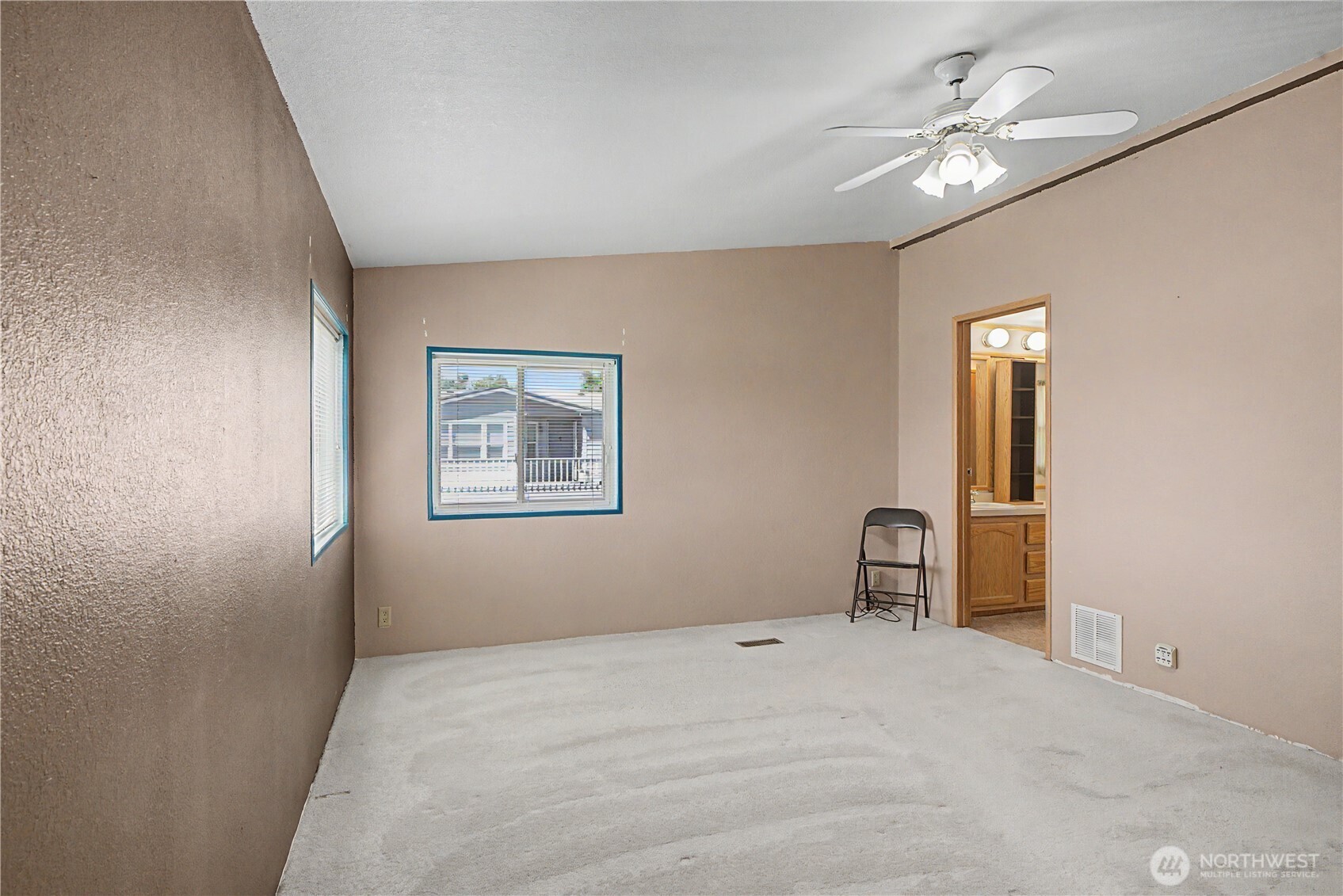 2240 W Broadway Avenue 251 Property Photo 23