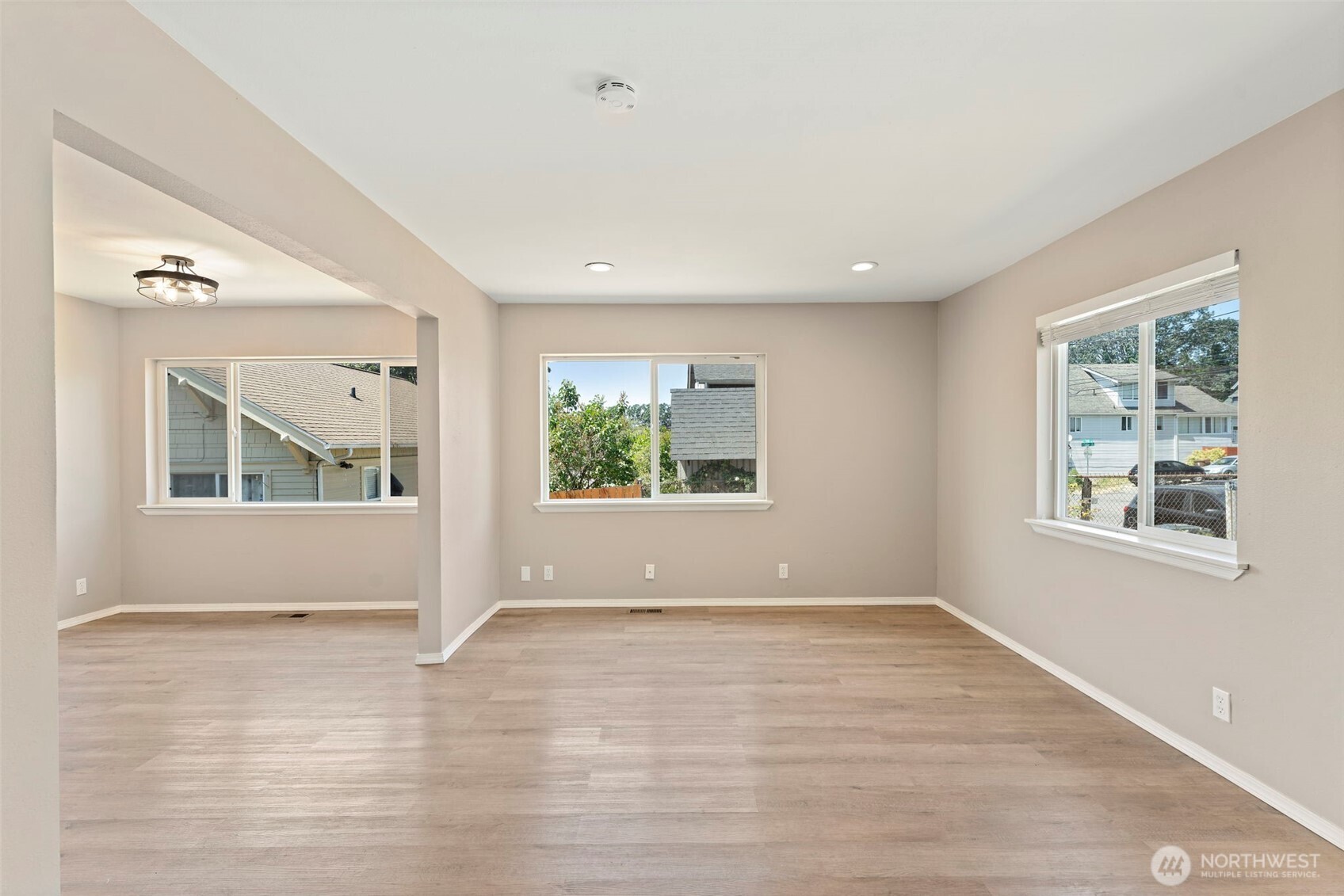 3020 S 54th Street Property Photo 9