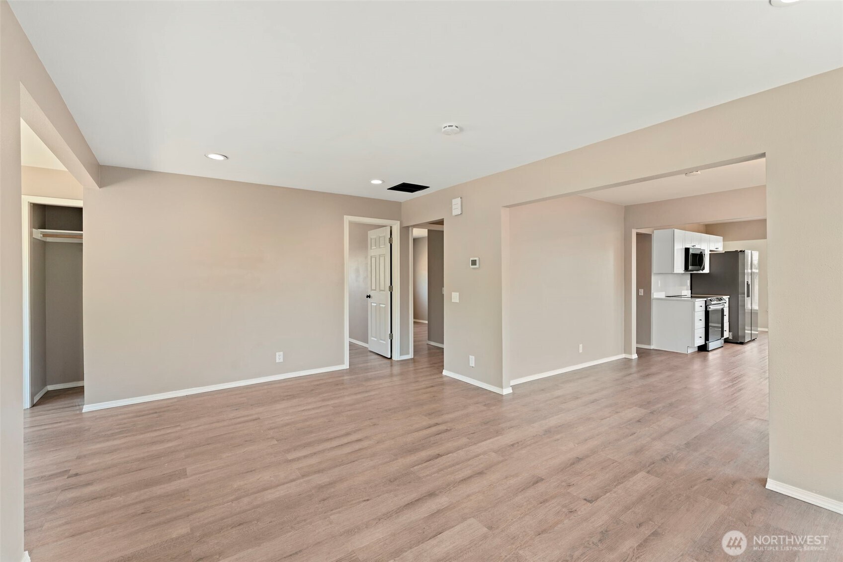 3020 S 54th Street Property Photo 10