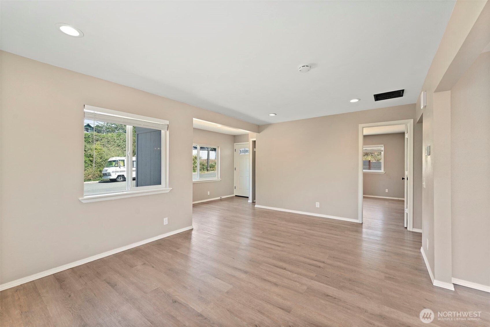 3020 S 54th Street Property Photo 11