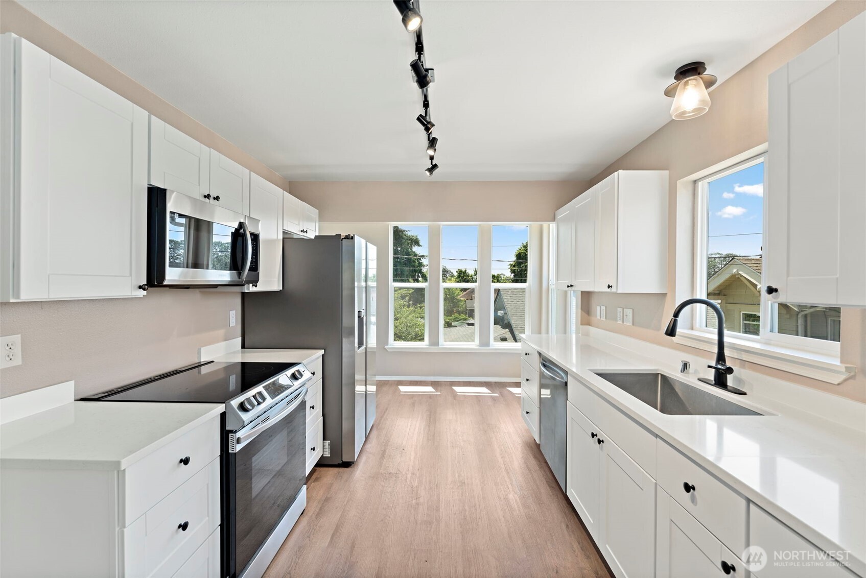 3020 S 54th Street Property Photo 15