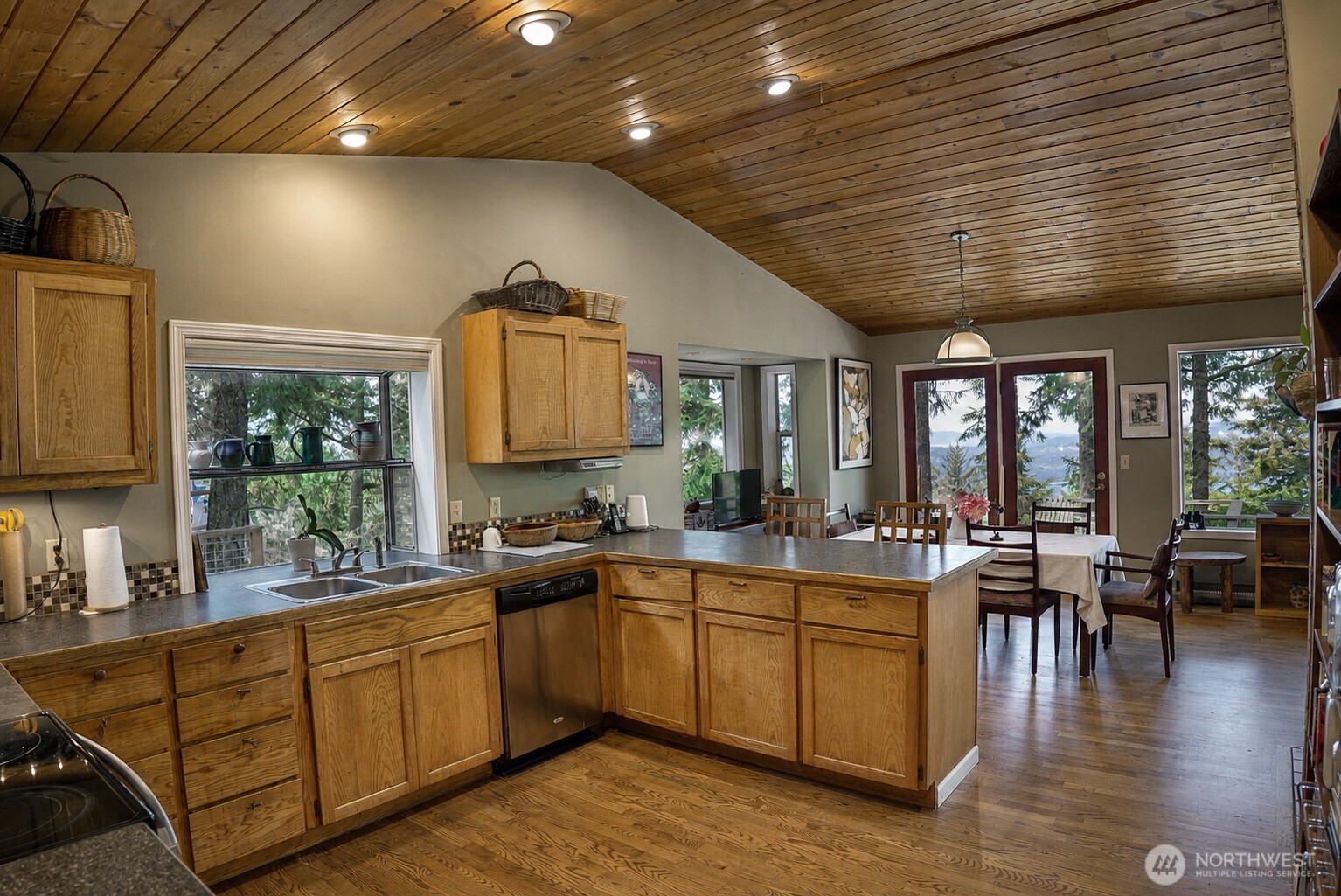 561 Discovery Way Property Photo 13