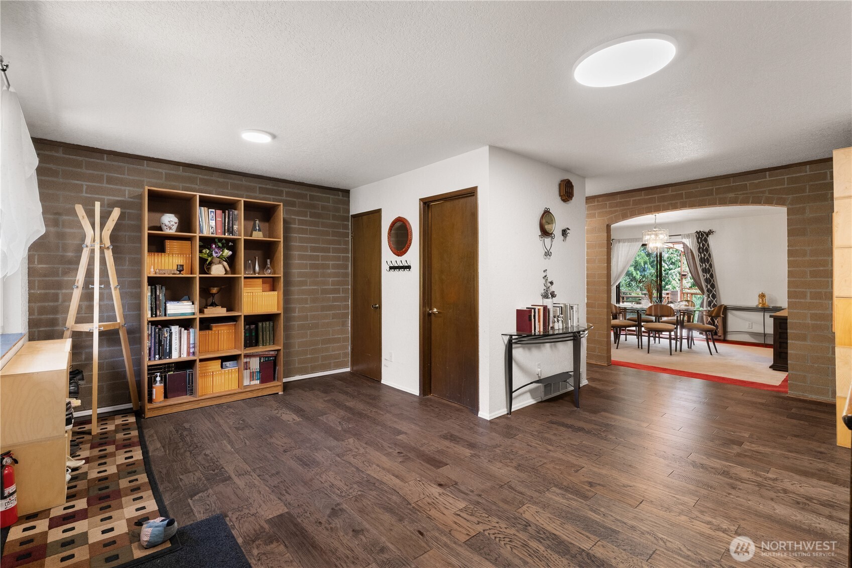 16058 36th Avenue Property Photo 4