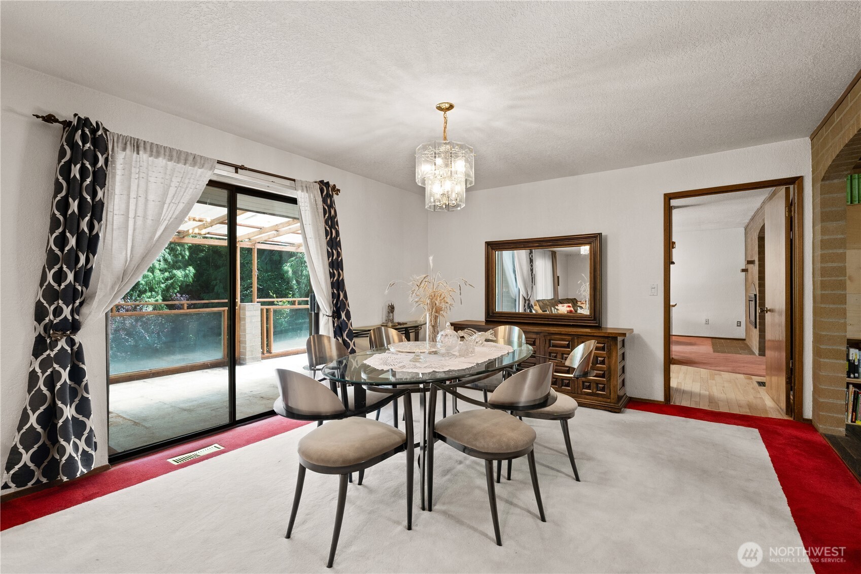 16058 36th Avenue Property Photo 6