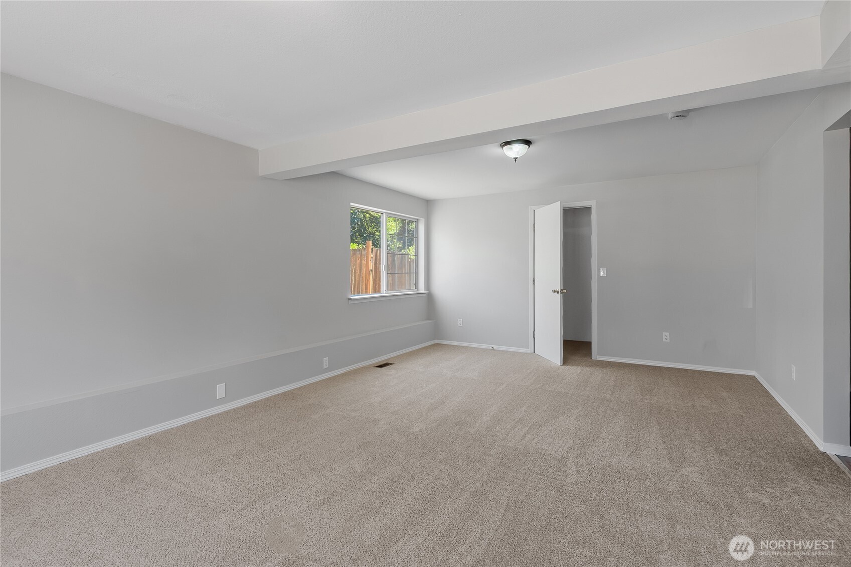 13010 226th Street Property Photo 8