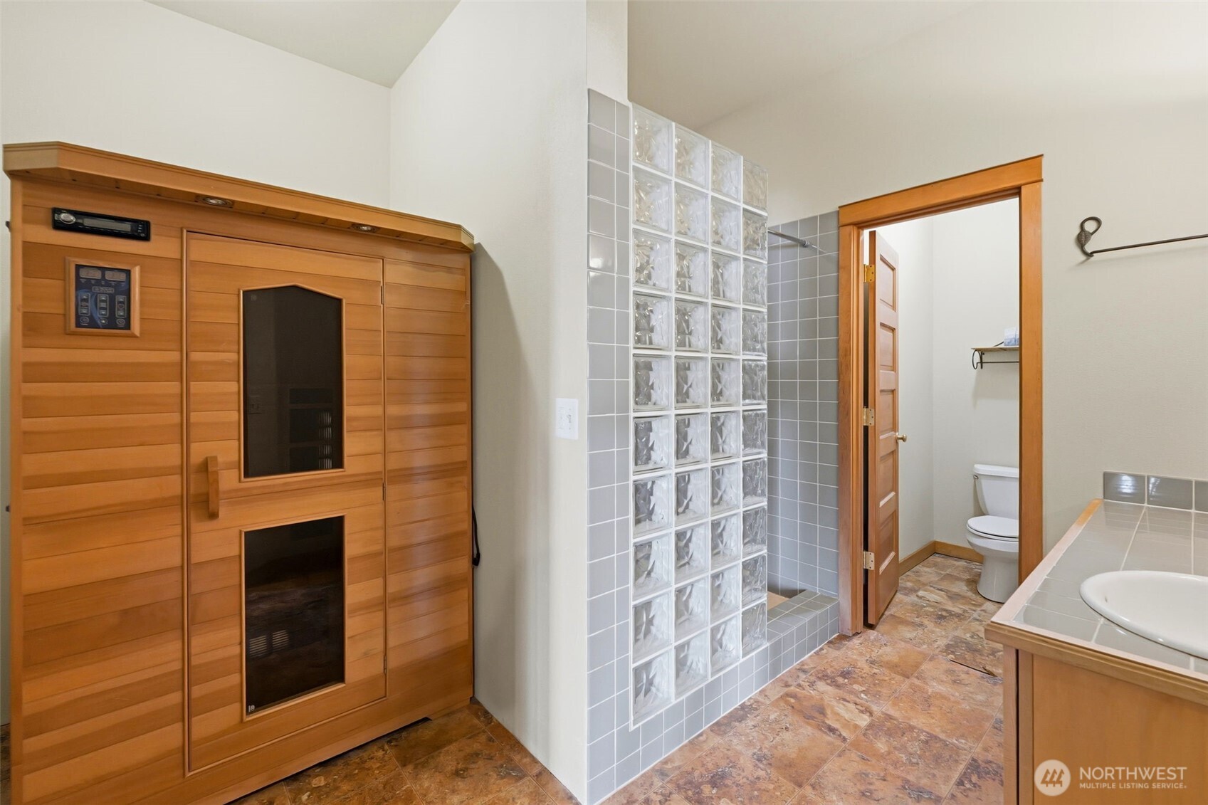 1303 38th Avenue Ct Property Photo 29