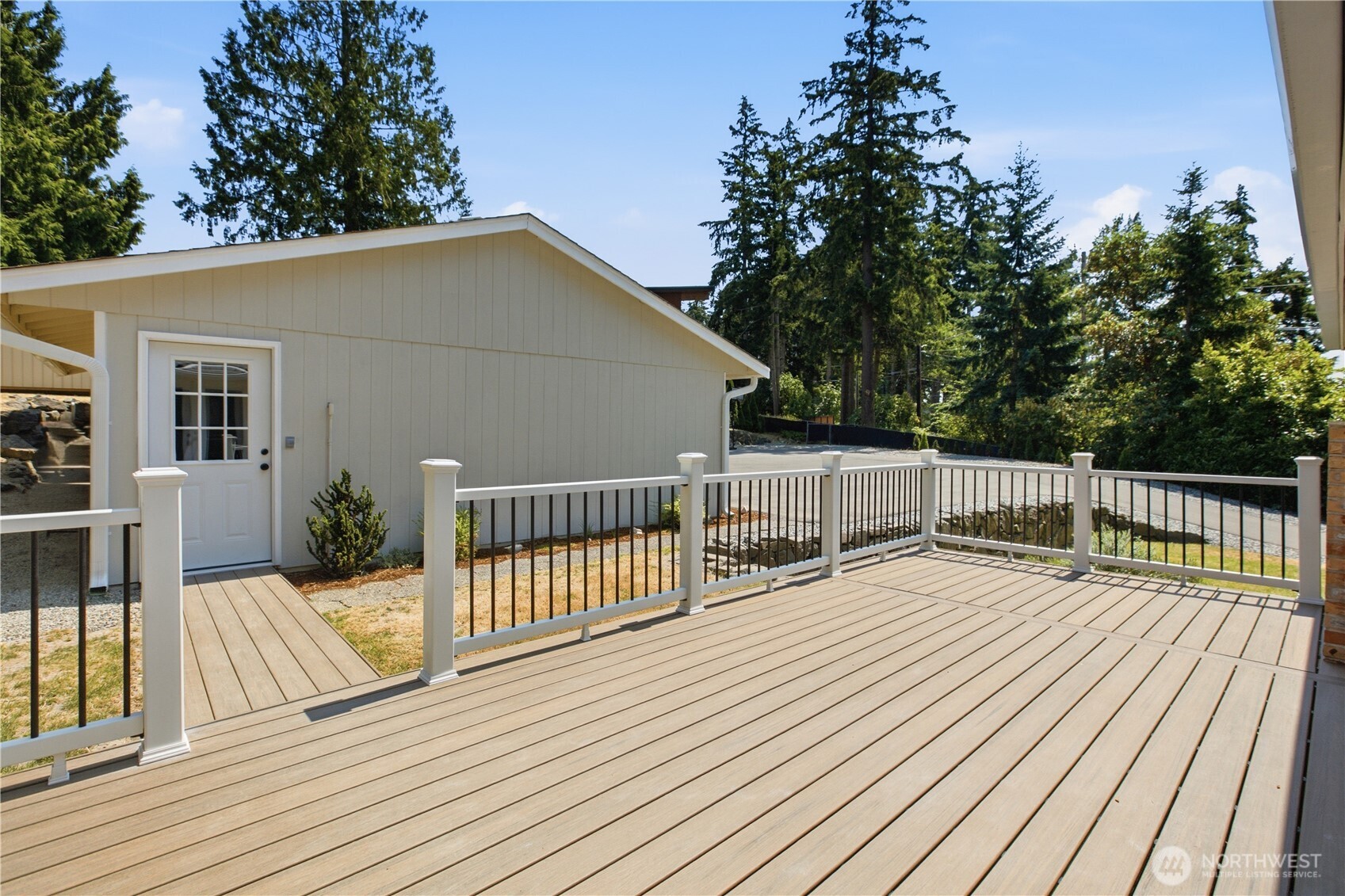 18415 9th Street Property Photo 7