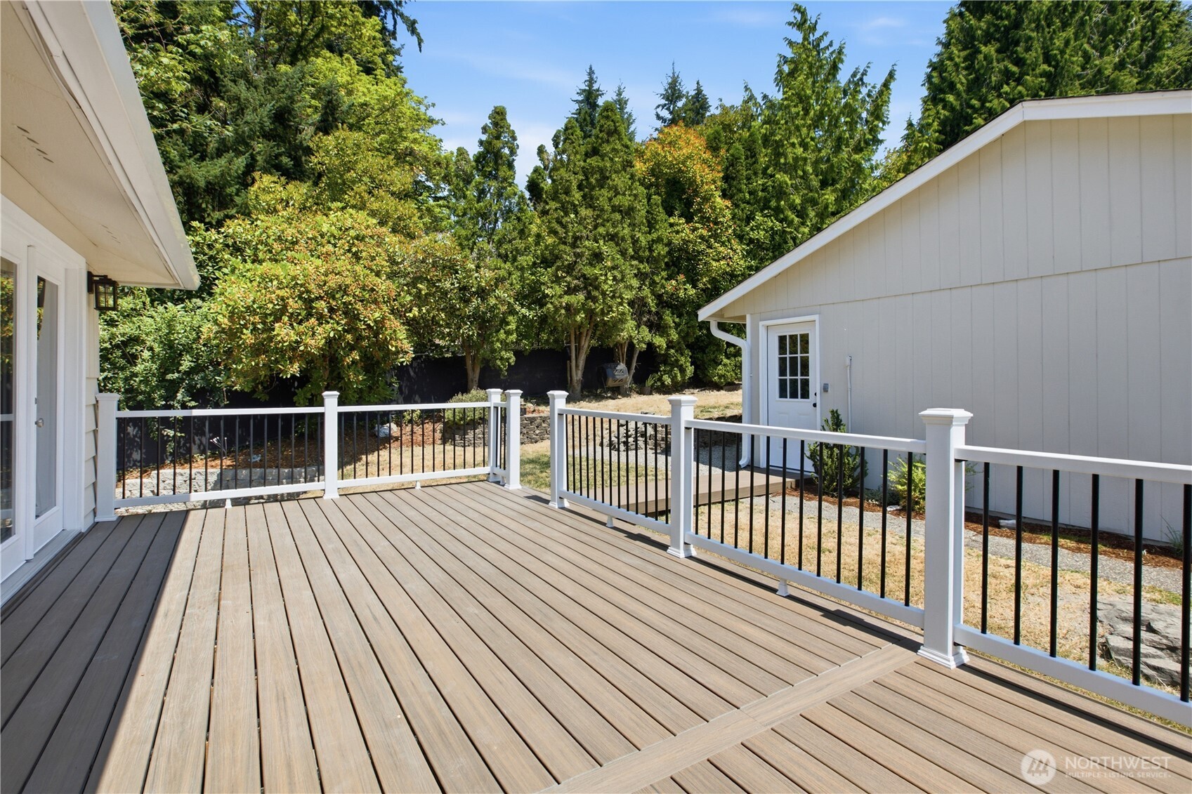 18415 9th Street Property Photo 8
