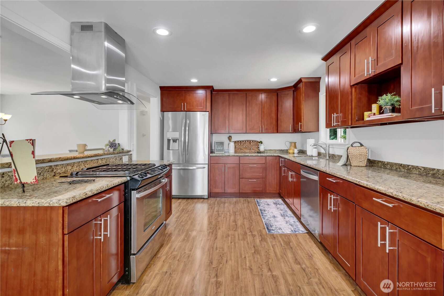 18415 9th Street Property Photo 10
