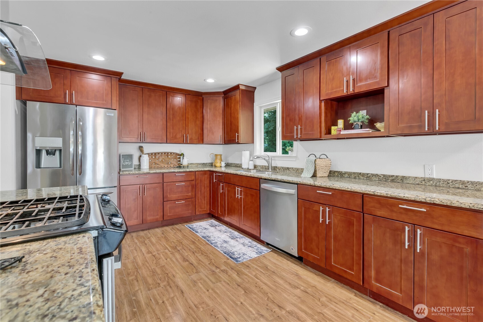 18415 9th Street Property Photo 11