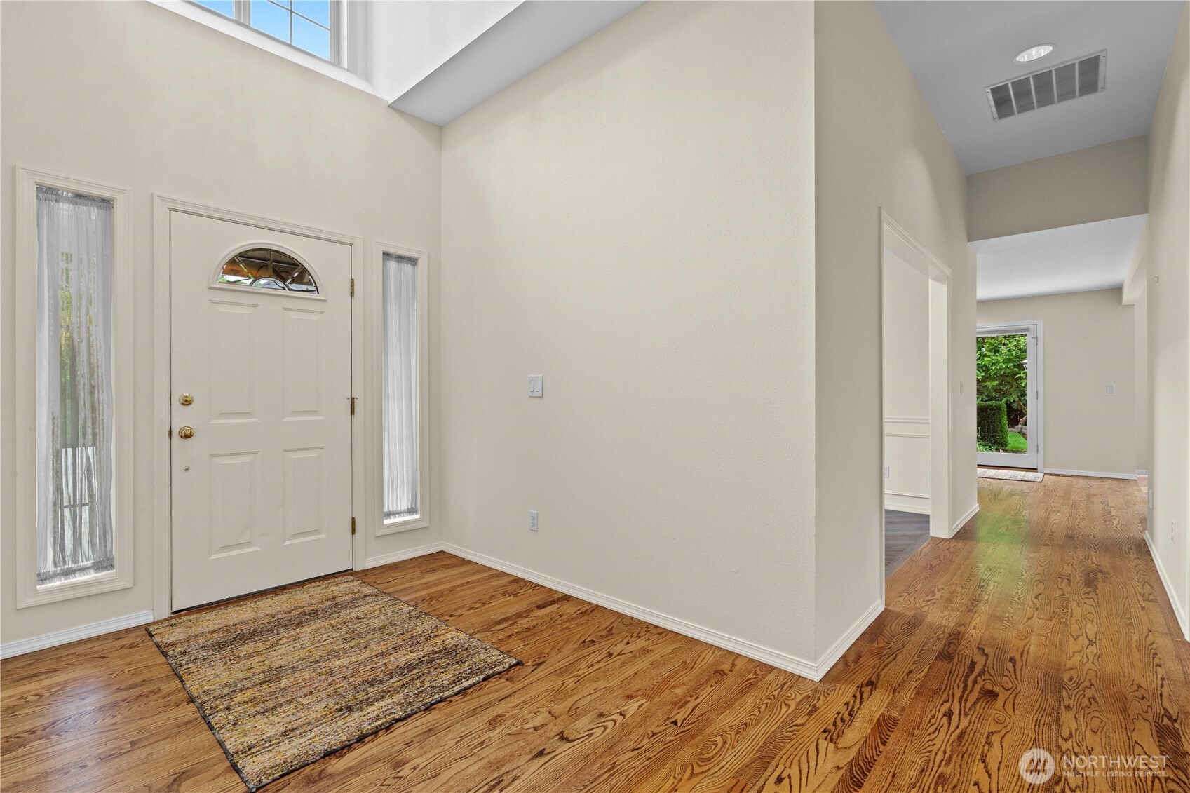 10306 192nd Avenue Property Photo 5
