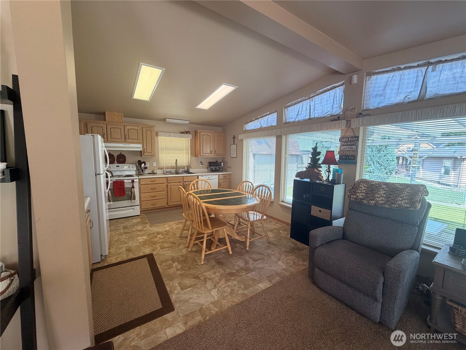 616 Hunter Avenue Property Photo 5
