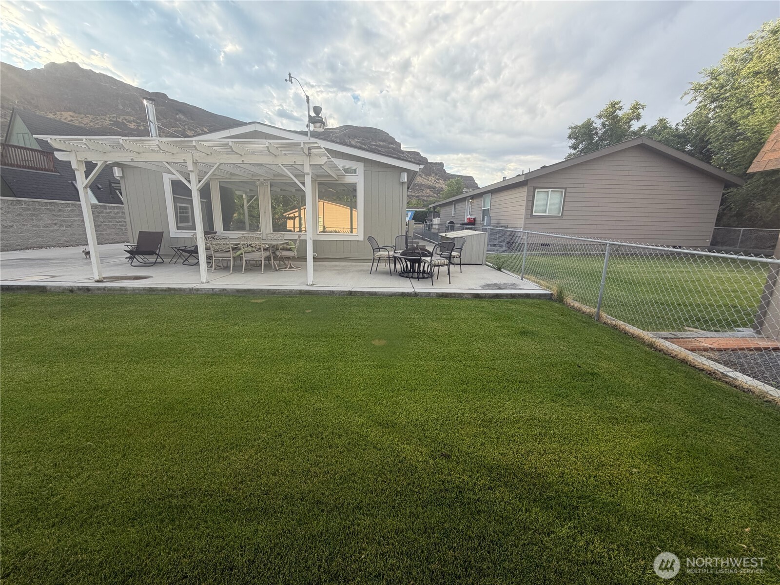 616 Hunter Avenue Property Photo 24