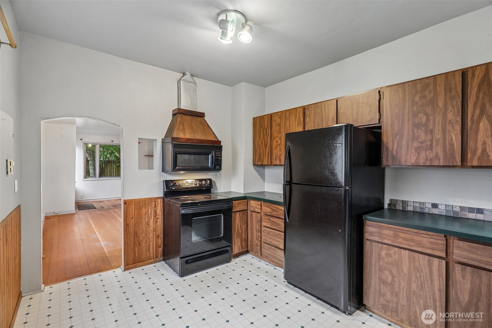 1807 30th Avenue Property Photo 13