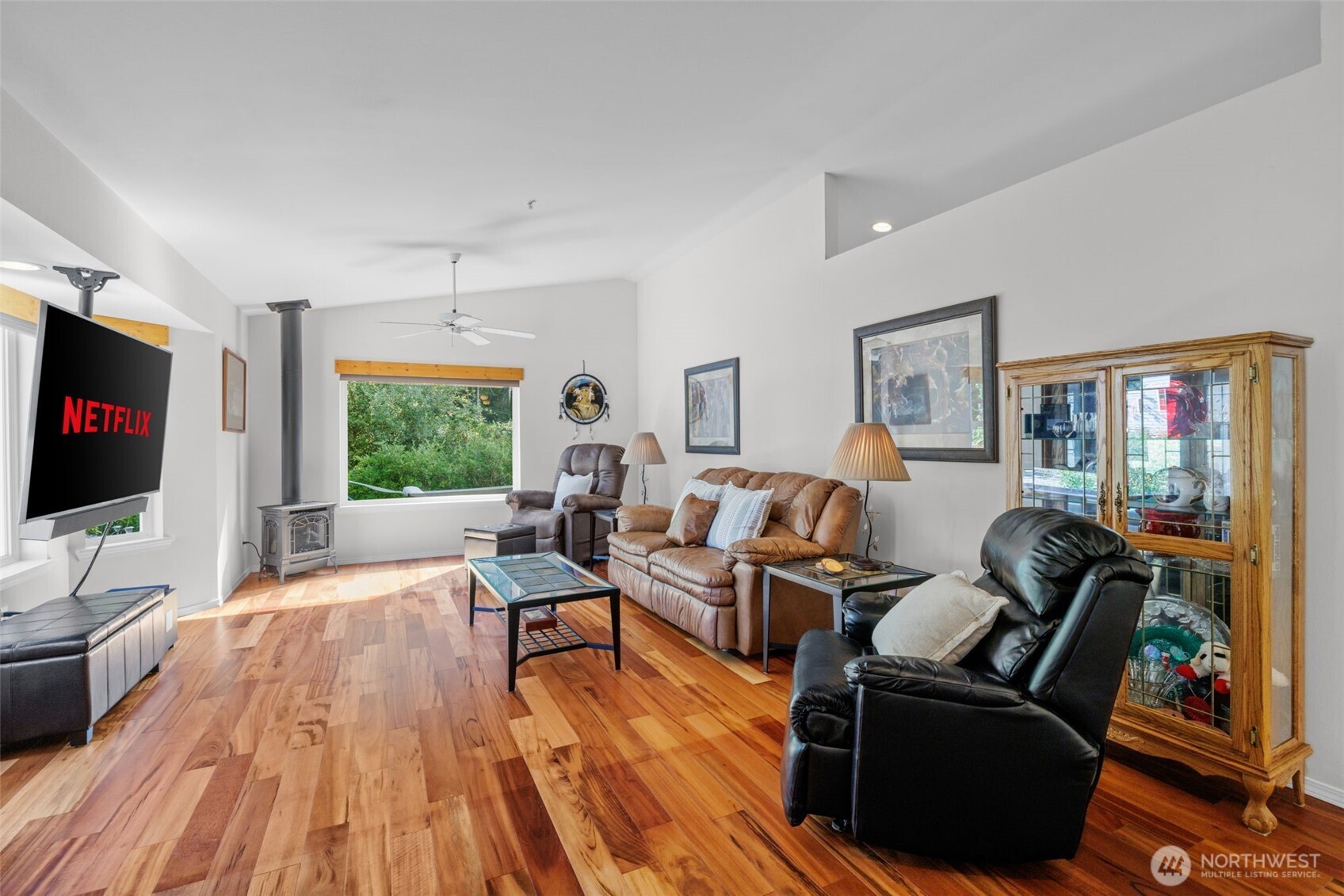 7506 52nd Place Property Photo 10