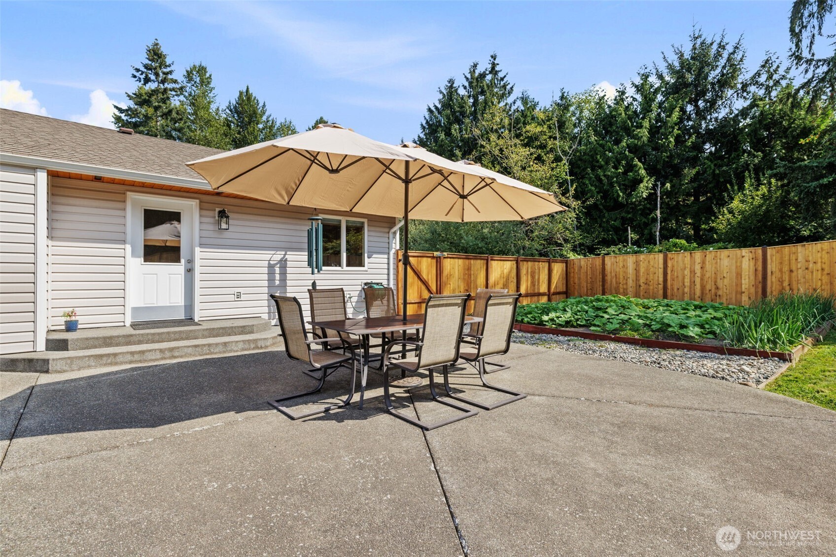 7506 52nd Place Property Photo 19