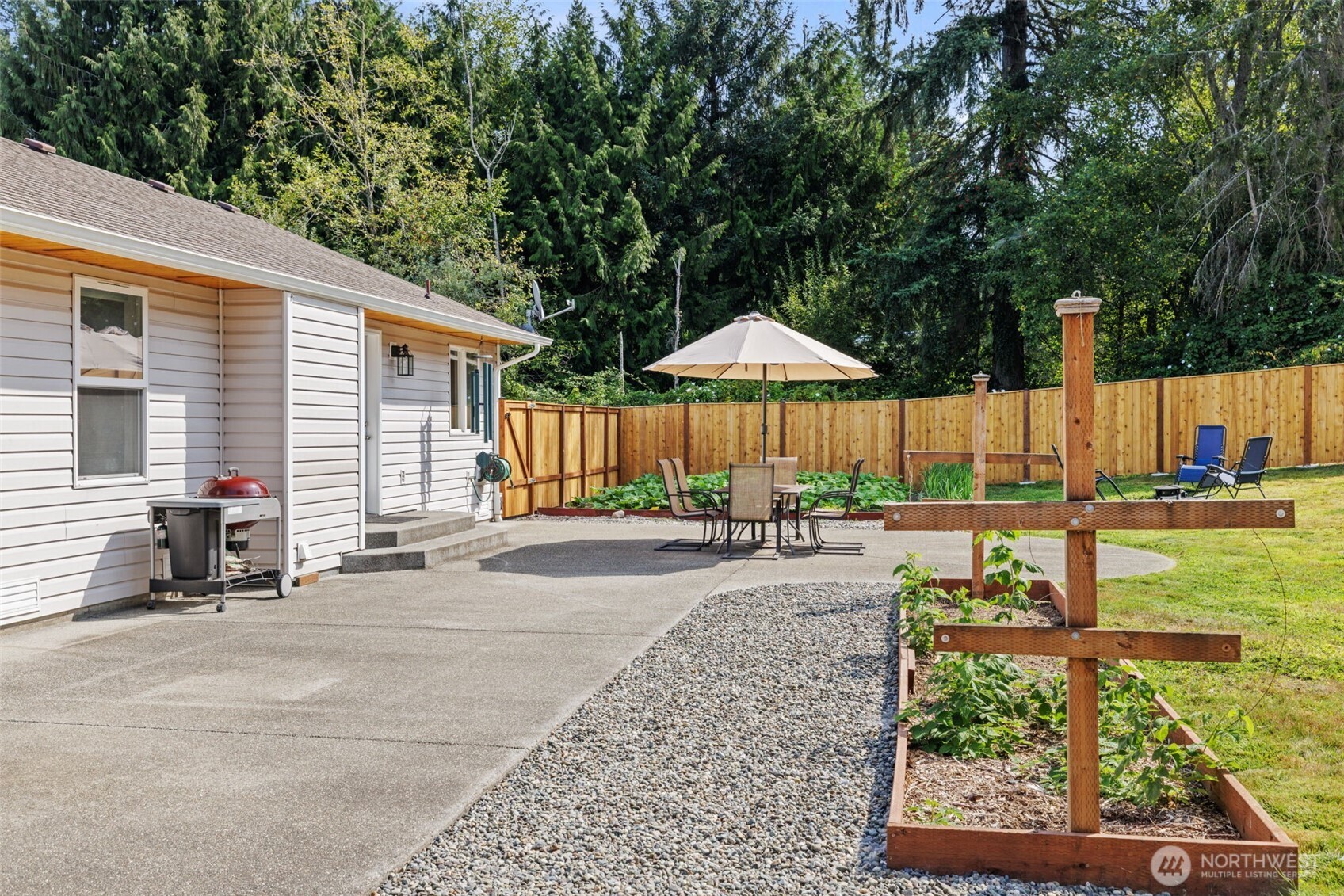 7506 52nd Place Property Photo 31