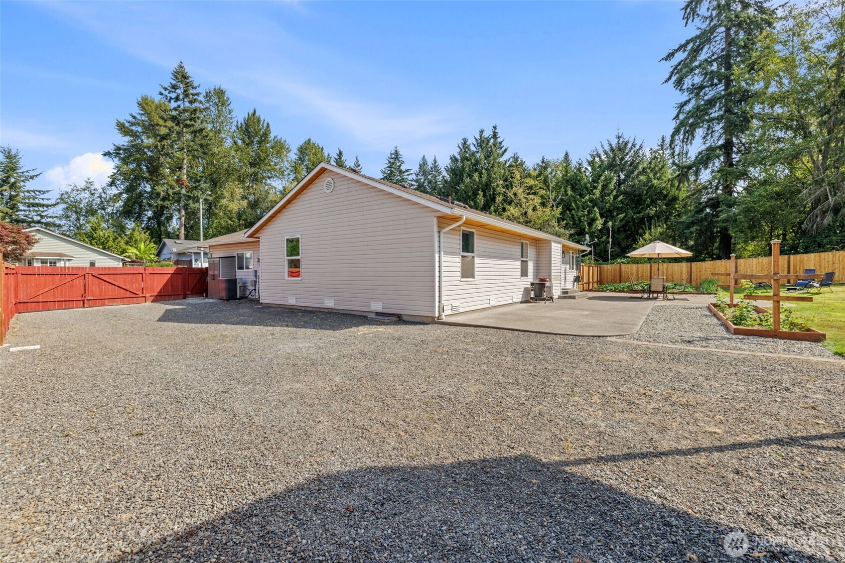 7506 52nd Place Property Photo 36