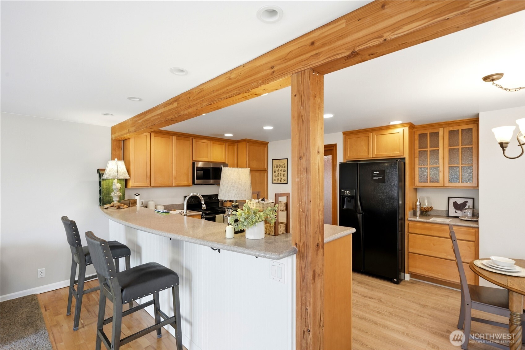 20611 6th Place Property Photo 12