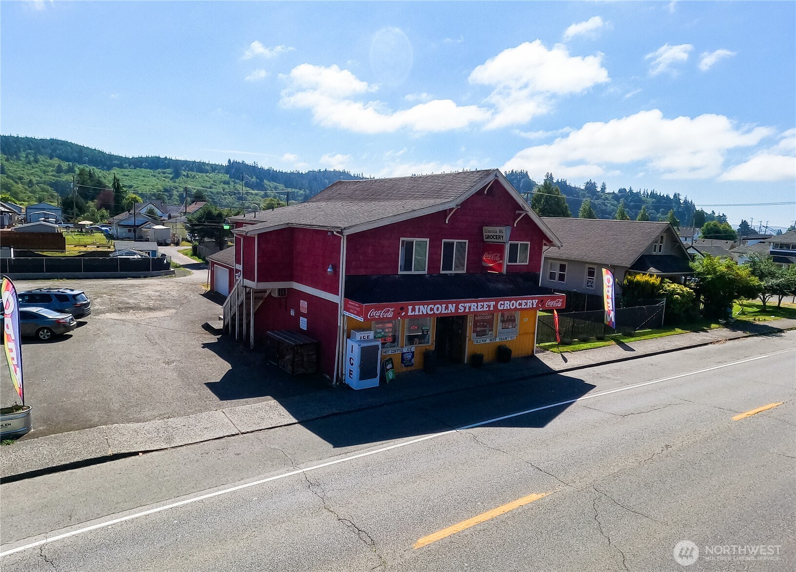 814 Lincoln Street Property Photo 4