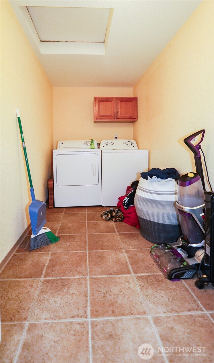 814 Lincoln Street Property Photo 29