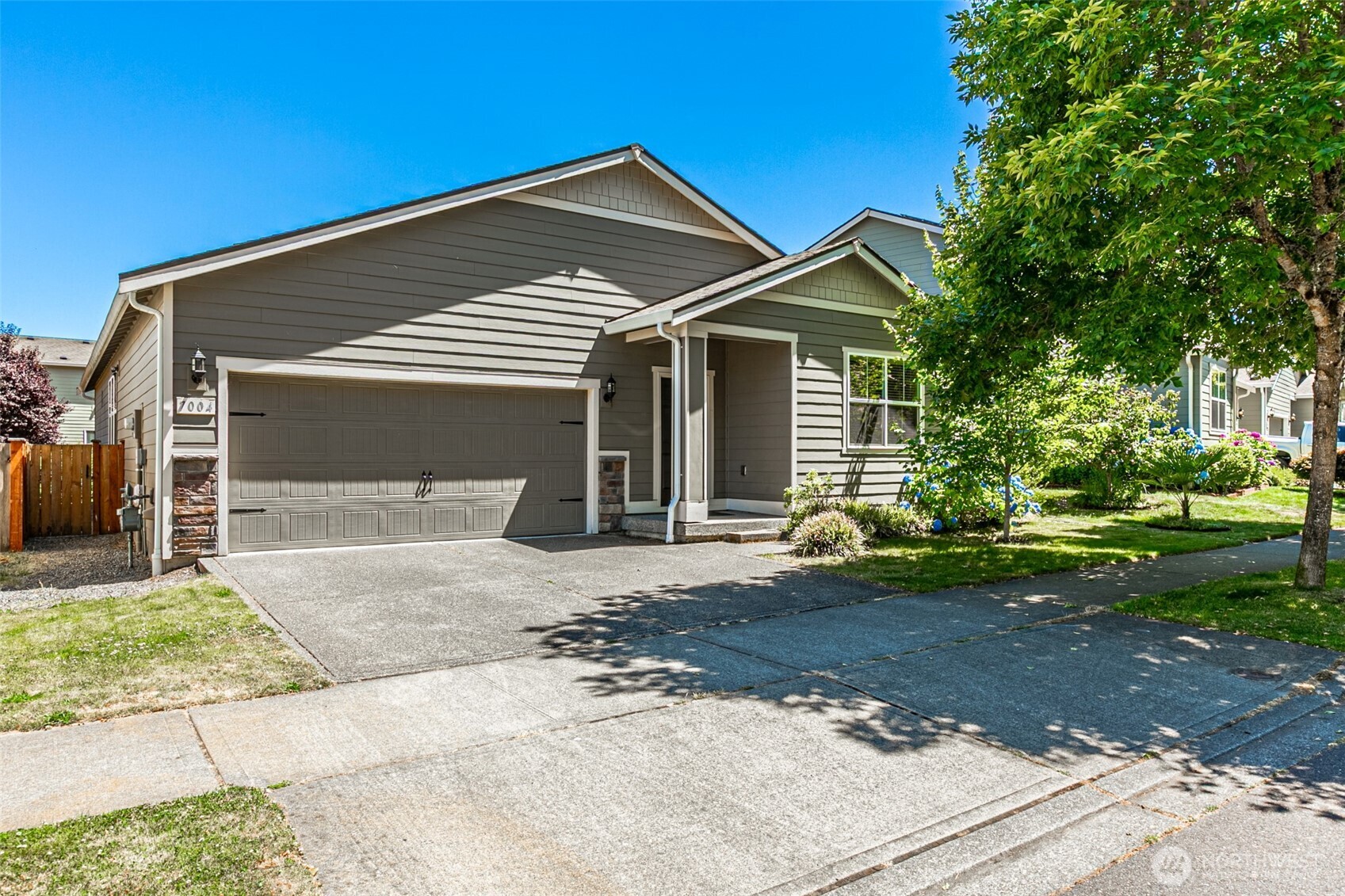 7004 Munn Lake Property Photo 1